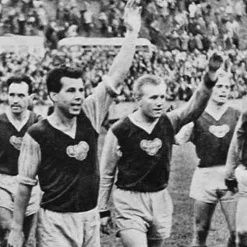 Dukla Prague 1960's Retro Voetbalshirt